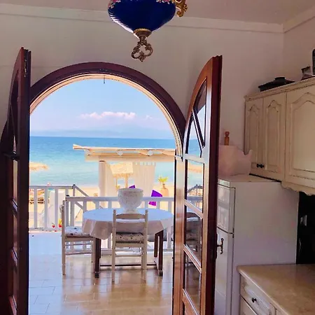 Villa Byblos Mare-the Exclusive Front Skala Sotiros