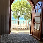 Byblos Mare-the Exclusive Front Βίλα